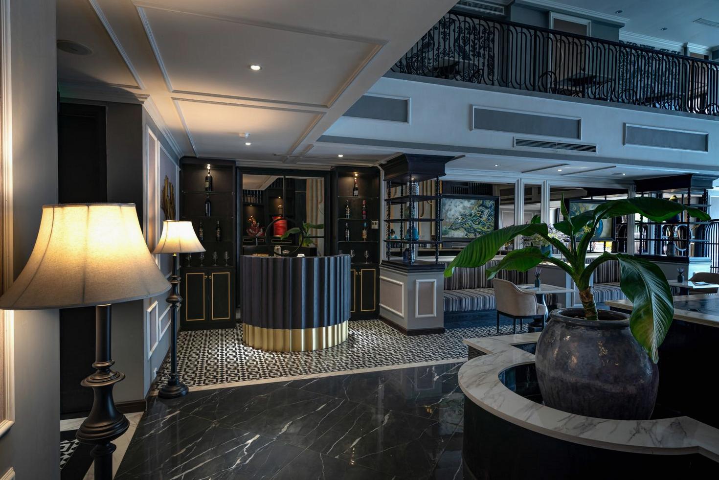 Guest photo of lounge