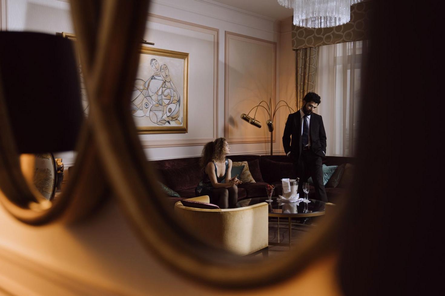 Elegant Lounge