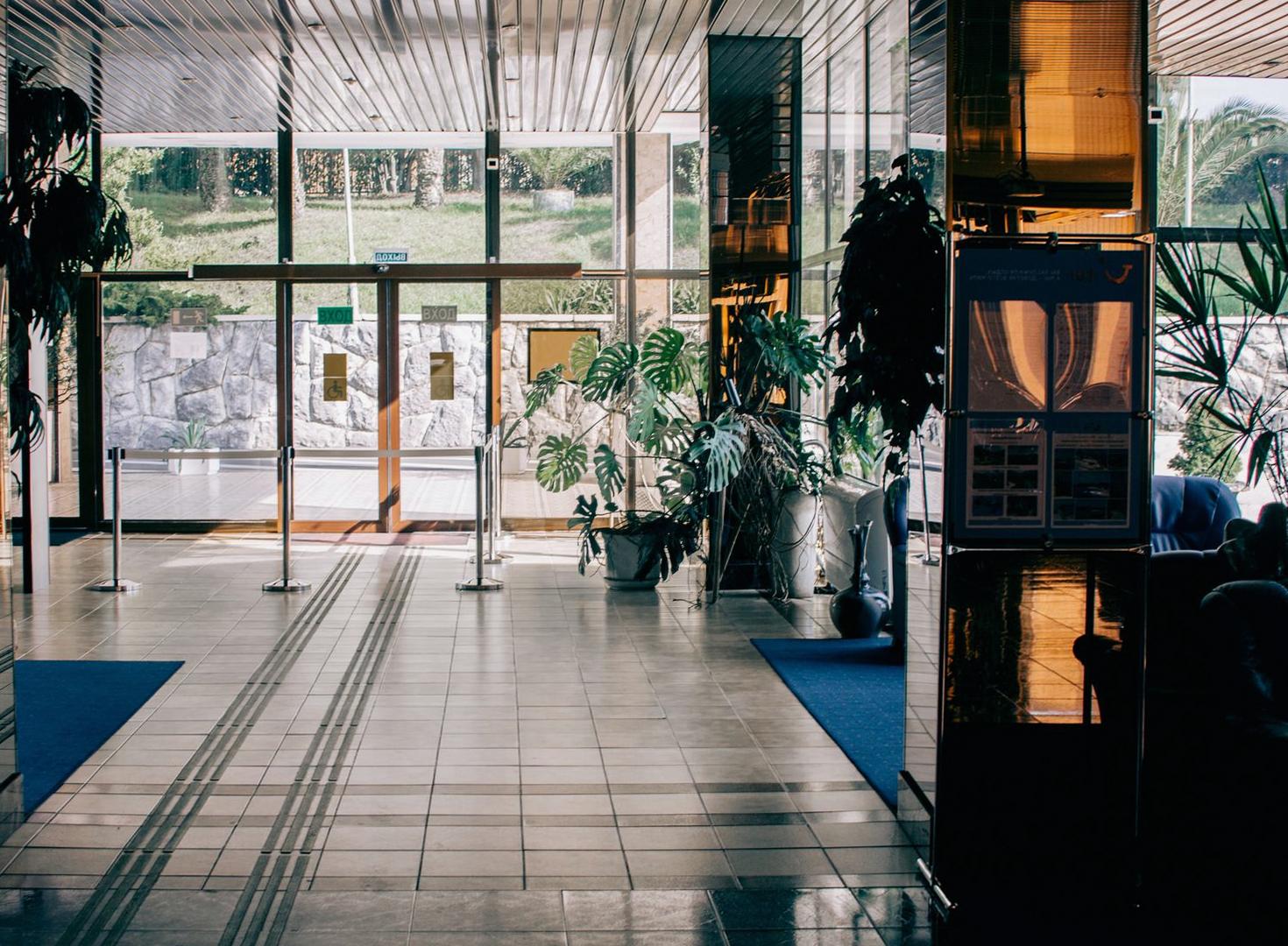 Kirkasmuisto Hotel Lobby